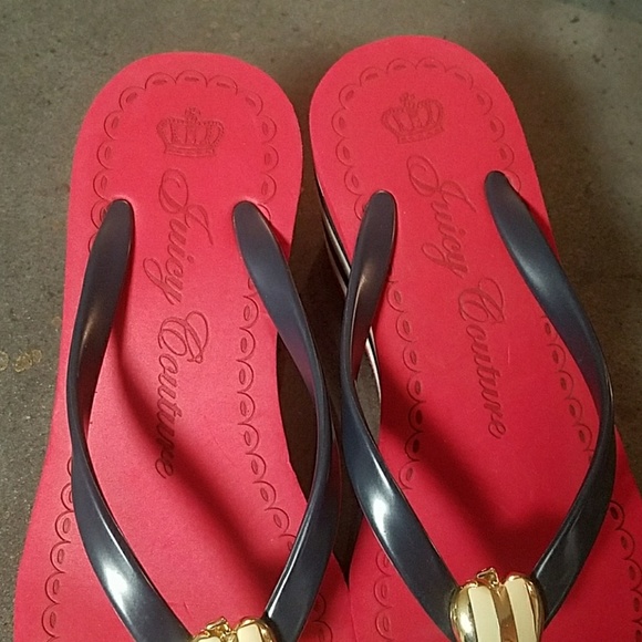 Juicy Couture Sandals - Picture 2 of 5